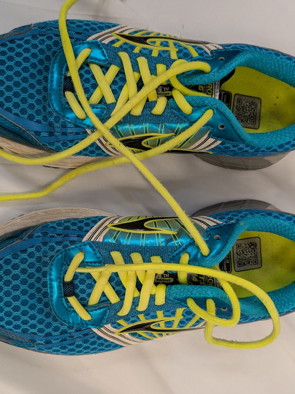Brooks Turquoise and Neon Yellow Running Sneakers